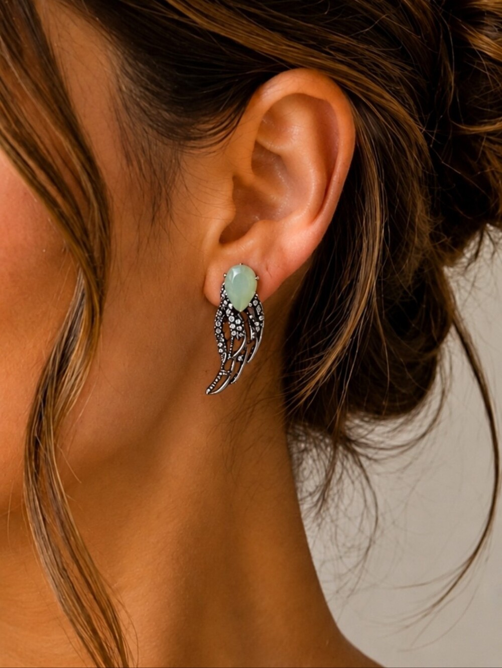 Silver Drop Earrings with Pale Green Stone - Women Jewelry - NEW NEVER WORN***